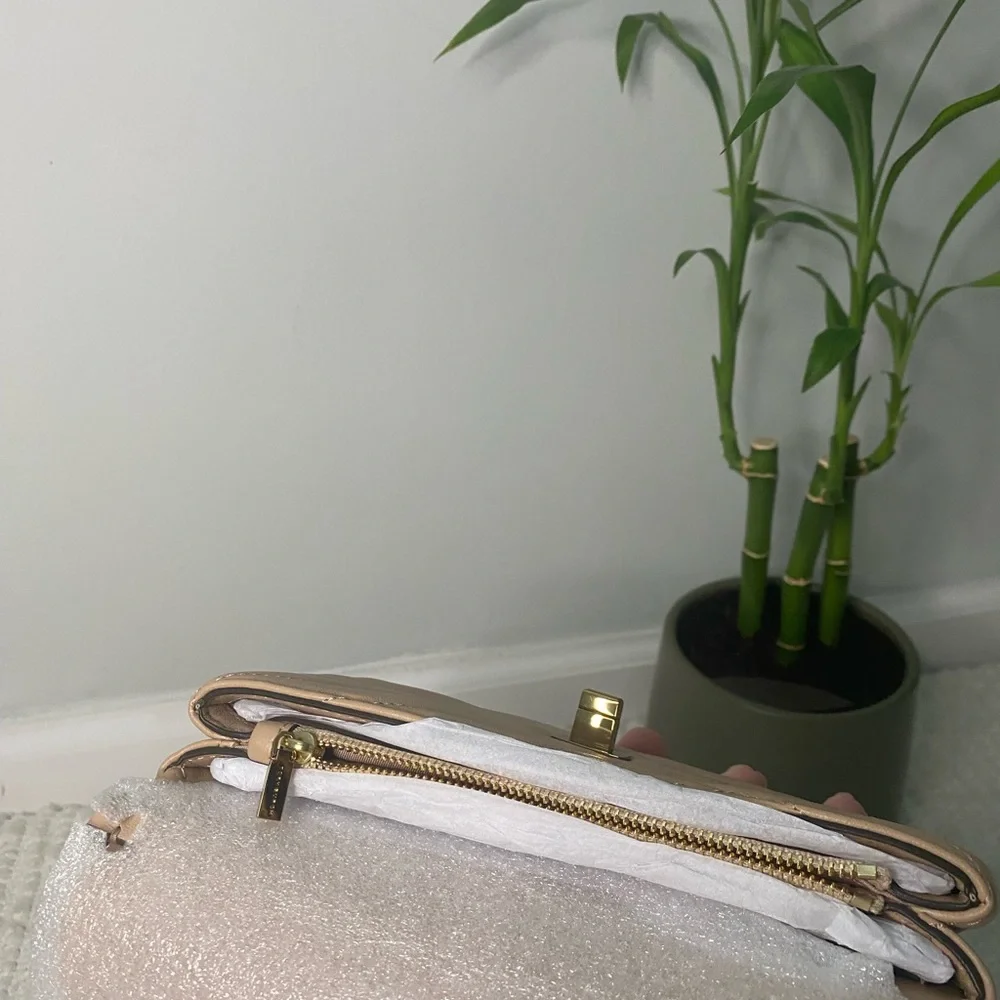 KIRA CHEVRON CHAIN WALLET - Picture 7 of 11